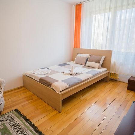 Rustic & Spacious 3Br Apartment Βουκουρέστι Εξωτερικό φωτογραφία